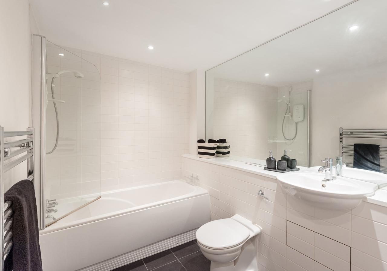 The Edmonstone'S Close Residence Edinburgh Exterior photo